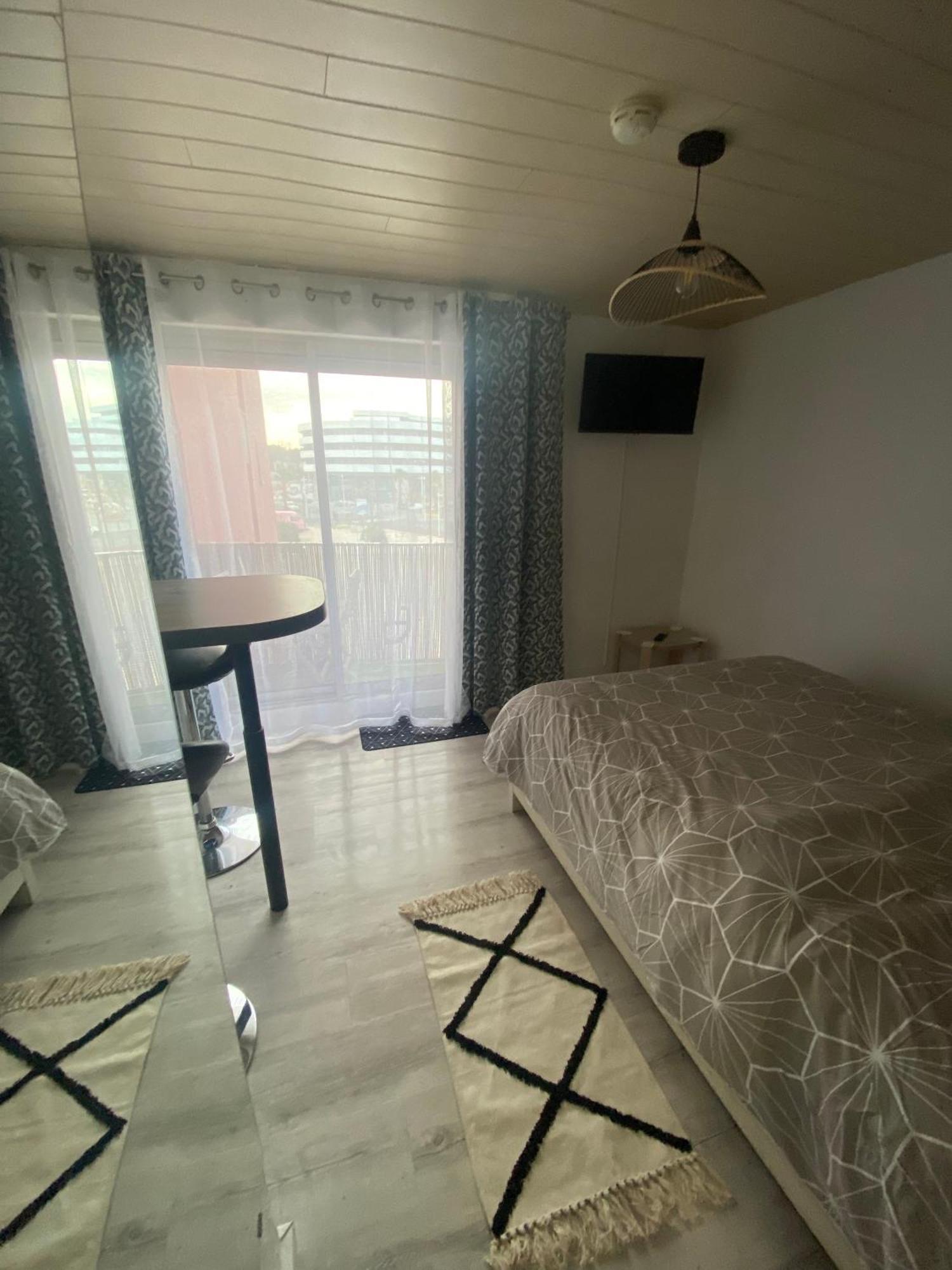 Studio Centre Port Avec Piscine Residence Port Richelieu アグド エクステリア 写真